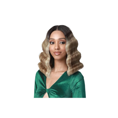 BOBBI BOSS PREMIUM SYNTHETIC BOSS LACE WIG - FAITH